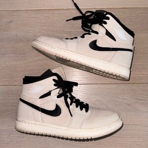 Nike Women’s Air Jordan 1 Zoom Air CMFT Summit White/Black/Sail size 7